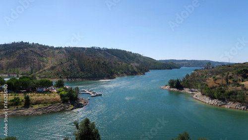 Praia Fluvial Aldeia do Mato: The River Beach of Aldeia do Mato is located in the middle of the dam reservoir of Castelo de Bode, this beach dazzles by the green landscape.