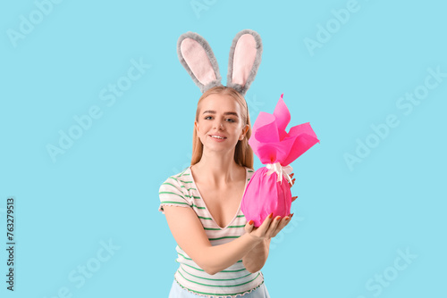 Young girl with Easter gift...
