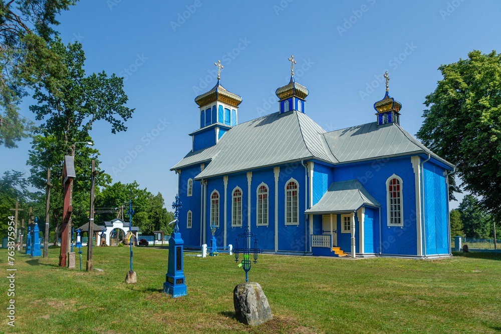 Cerkiew prawosławna piękna architektura religijna - obrazy, fototapety, plakaty 
