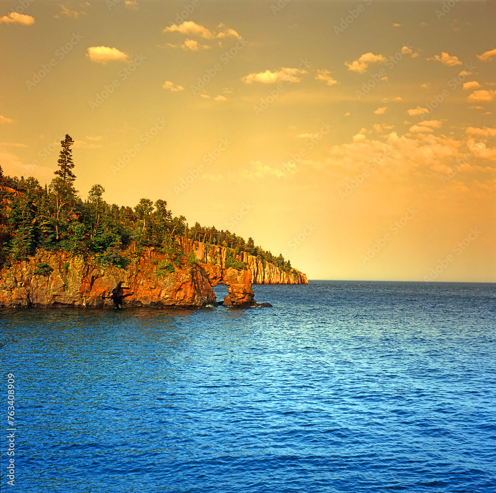 Lake Superior shore – Tettegouche State Park, Minnesota, USA