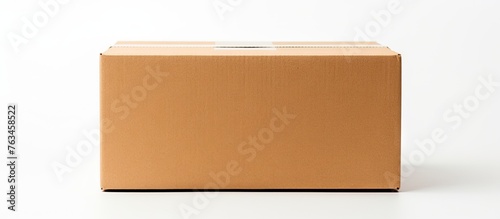 Cardboard box on white background © Ilgun