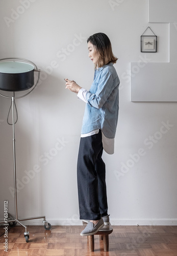 model posing