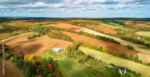 Tableau sur toile Farm Fields landscape view sunny day