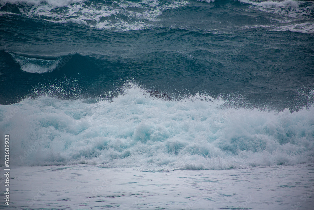 Fototapeta premium 奄美, 春の嵐,