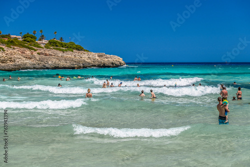 Surf bathing in Cala Mendia - 9288