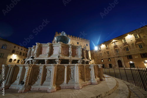 Perugia, historic city of Umbria, Italy: Piazza IV Novembre by night