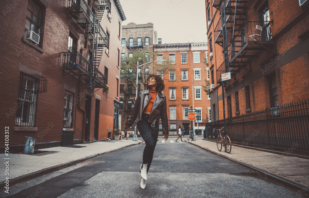 Beautiful girl walking in New york city, concept about new yorkers and lifestyle