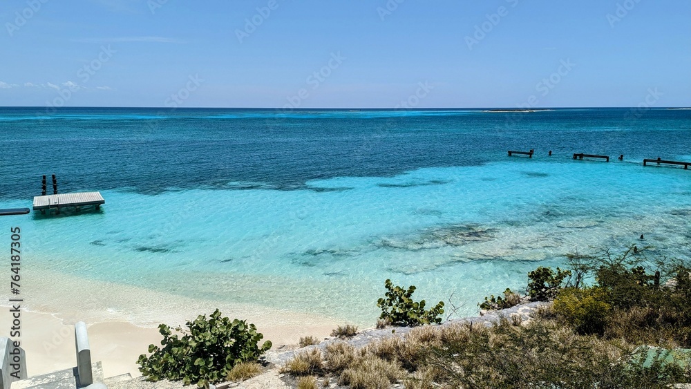 Fototapeta premium coastline with turquoise water 