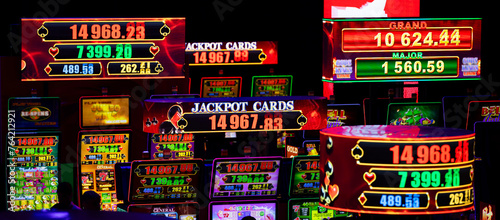 Casino roulette machines