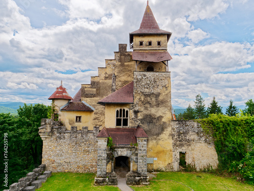 The Ostrožac Castle has a distinctive blend of medieval, Ottoman and European architectural styles Located in the town Cazin, Bosnia and Herzegovina, is a popular tourist attraction in the region.