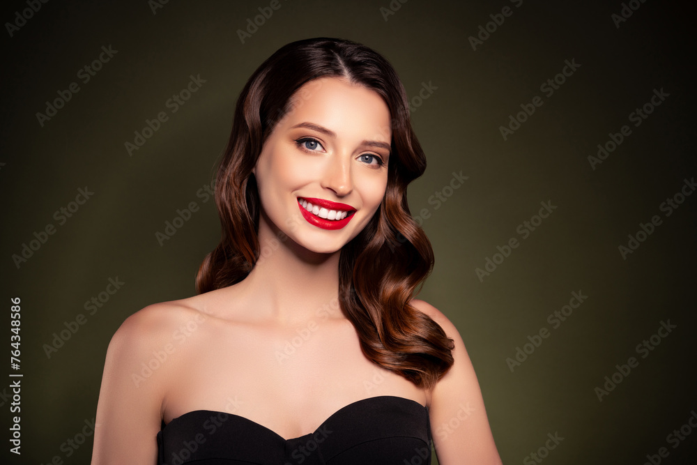 Photo of happy fascinating charm lady wearing black dress smiling on hollywood red carpet star evening festival Photo of happy fascinating charm lady wearing black dress smiling on hollywood red carpet star evening festival