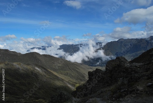 Fototapeta Naklejka Na Ścianę i Meble -  Los Andes,maravilloso sistema montañoso que cruza todo el continente Sur Americano.