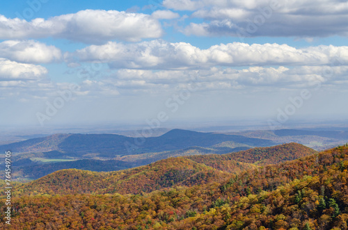 Shenandoah National Park along the Blue Ridge Mountains in Virginia © Zack Frank