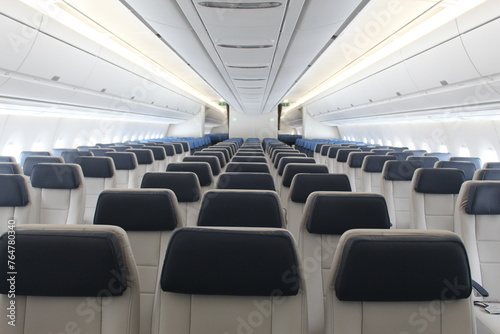 seats in an airplane interior aeronave
