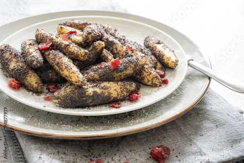 Mohnnudeln, Schupfnudeln oder Mohnnockerl, Speise der Wiener und Österreichischen Küche