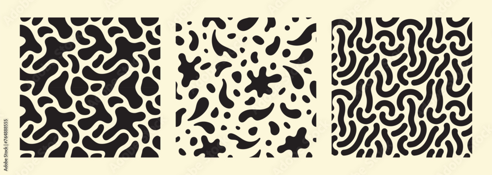 Black and white organic, fluid shapes seamless vector patterns set. Worms, squiggly bold lines, splashes, rounded paint spots, blots, chaotic stains, blobs. Trendy abstract backgrounds collection