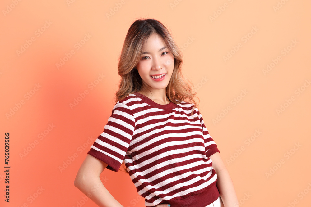 20s Asian woman 20s Asian woman