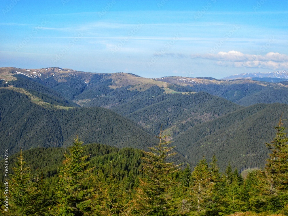 Obraz premium Springtime Mountainscape