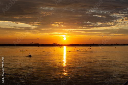 Atardecer sobre rio Papaloapan