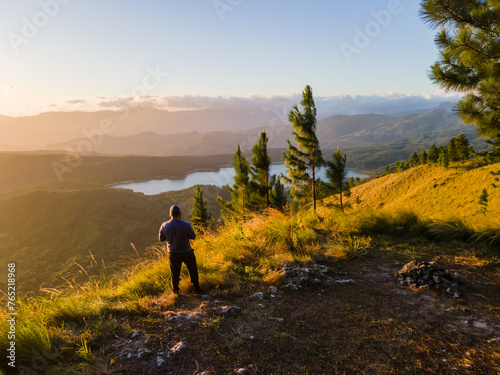 Vista Reserva Forestal La Yeguada, desde Cerro Castillo