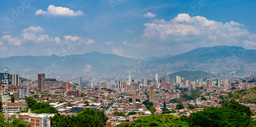Paisaje Medellín desde Barrio Buenos Aires, Colombia, Sur America photo