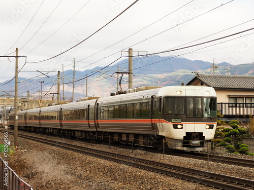 篠ノ井線　383系 特急しなの © L2.8