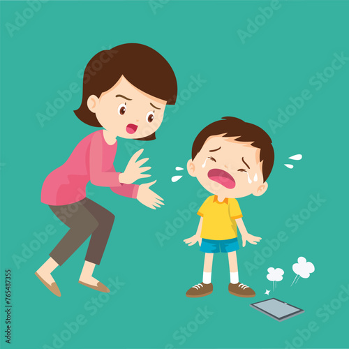 parent angry scold to kid addicted phone