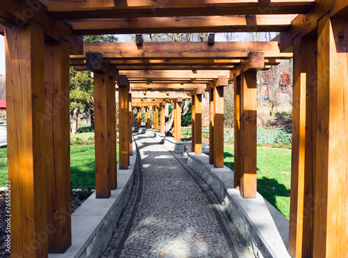 Post and beam pergola