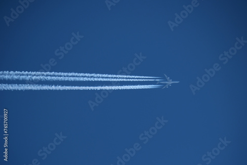 airplane in the sky © Maksim Mikhailov