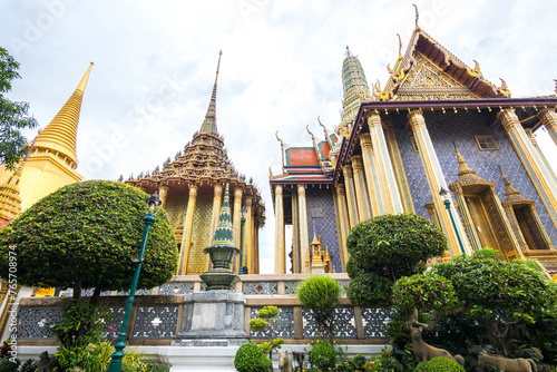 views of famous temple in bangkok  thailand