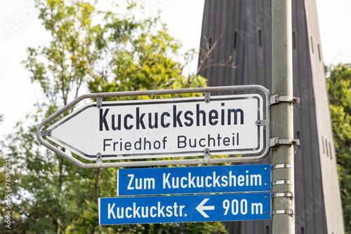 Wegweiser zu Kuckucksheim in Steinebach am Wörthsee photo