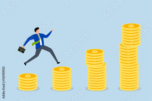 Compound interest, the investor jumps into a stack of growth compound currencies.