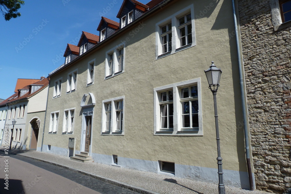 Historische Häuser in der Breiten Straße in Bernburg an der Saale in Sachsen-Anhalt