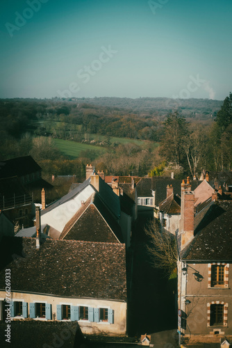 Village de saint-Sauveur-en-Puisaye, village de Colette l'écrivaine, Bourgogne, France photo