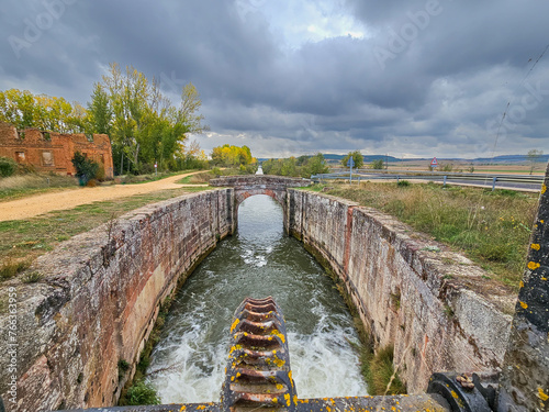 seventh lock of the Canal de Castilla in Herrera de Pisuerga, Palencia province photo