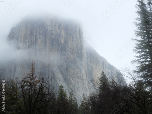 fog in front of el capitan in yosemite national park