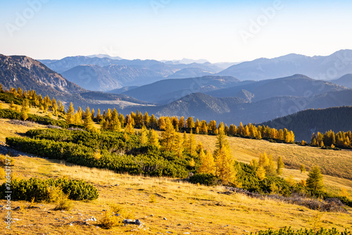 Incredible autumn landscape in the mountains of Austria © Photofex