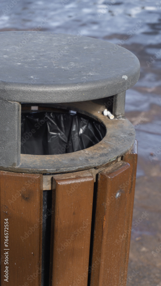 Urban Elegance: Sleek Public Trashcan Design Urban Elegance: Sleek Public Trashcan Design