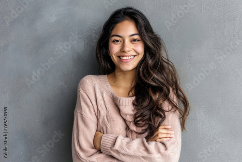 A young Latin woman with a pleasant smile © Venka