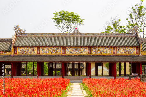 Фотография Facade View Of Long Corridor With Dragon Reliefs In Hue Imperial Citadel, Vietnam