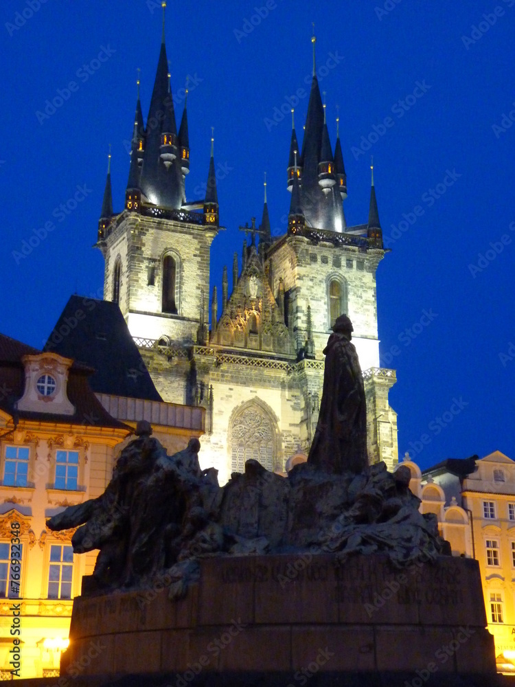 Cathédrale Prague la nuit