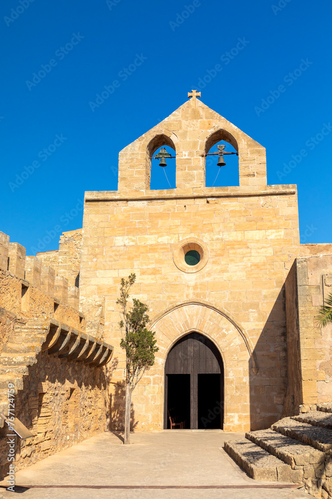 Kirche auf der mittelalterlichen Festung von Capdepera, Mallorca
