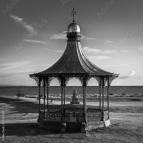 Foto Victorian Bandstand on the public Links at Nairn Beach