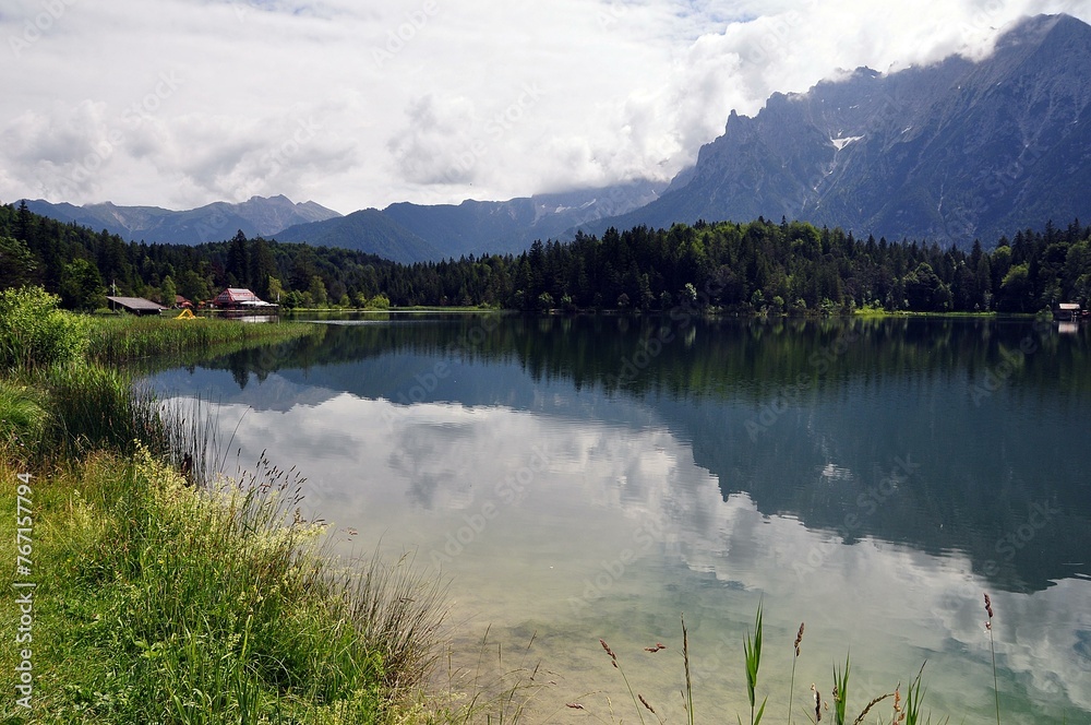 Fototapeta premium Wanderung zum Lautersee