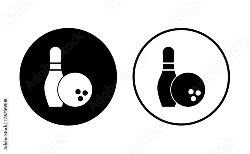 Bowling icon set. bowling ball and pin icon. bowling pins