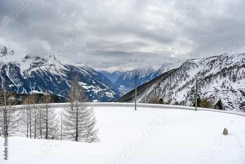 Poschiavo, Bernina, Val Poschiavo, Alp Grüm, Lago di Poschiavo, Puschlav, Val Bernina, Bernina-Express, Zugreise, Alpen, Graubünden, Winter, Schneedecke, Neuschnee, Schweiz 