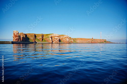 Obraz na płótnie Helgoland Blick von Westen auf die Felsen w salonie