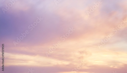 abstract blurred light purple background © Dayami