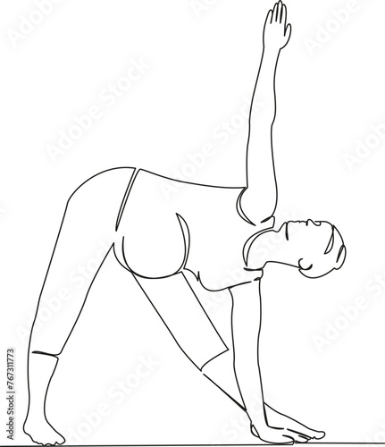 pregnant woman in Parivrtta Trikonasana