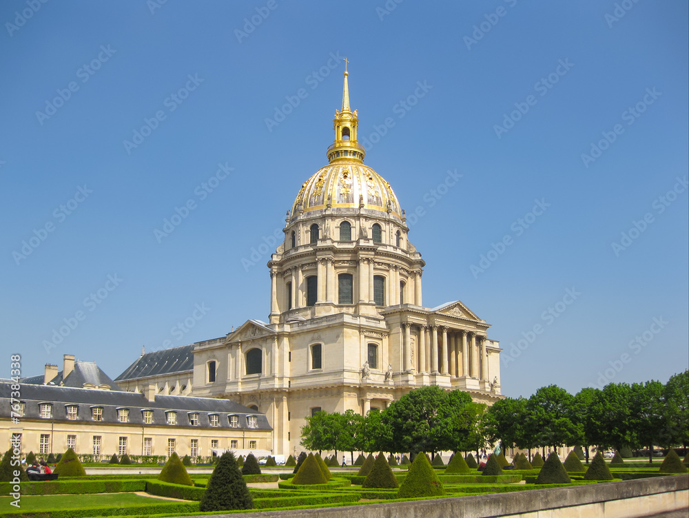 Obraz premium Les Invalides (National Residence of the Invalids) in Paris, France